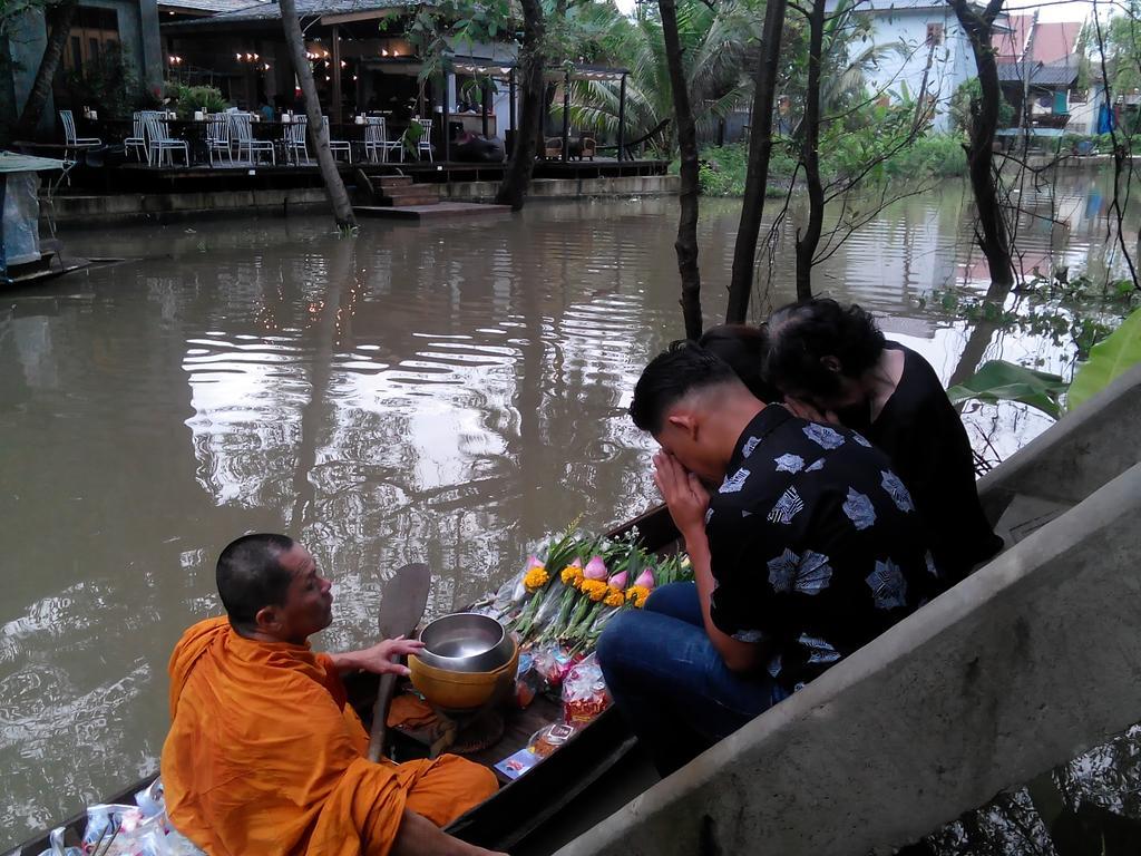 Aple Guest house